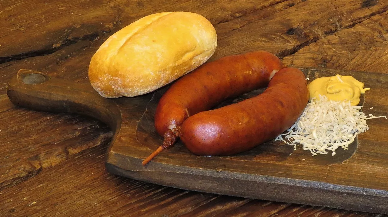 Kranjska klobasa - Carniolian sausage - Slovenia Food
