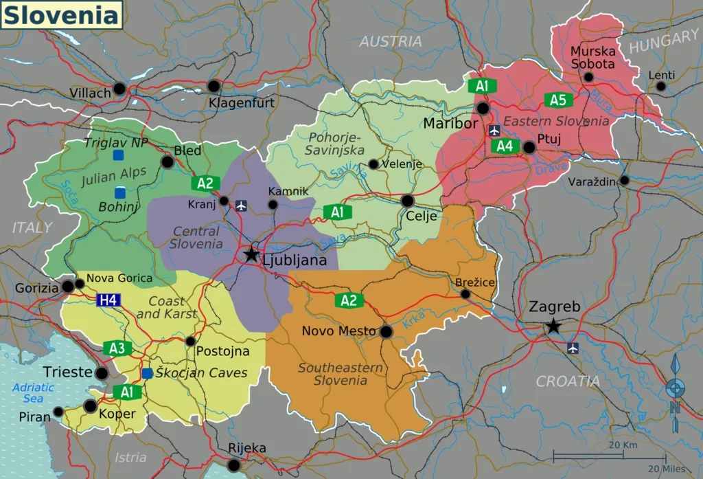 Map of Slovenia with regions and major cities
