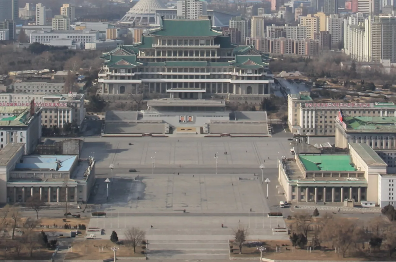 Kim Il-sung Square - 김일성광장 - Pyongyang - North Korea
