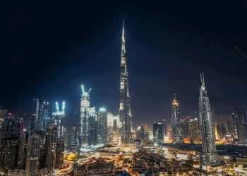Fascinating Insights: Exploring the Facts and Curiosities of the Burj Khalifa